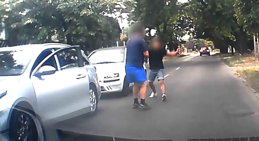 Jogsija nem volt, kalapácsa viszont igen, ki is szállt vele hadonászni