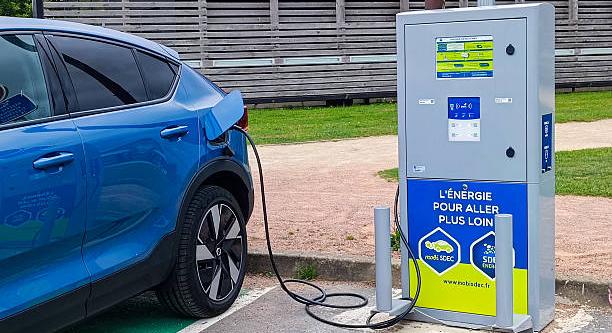 Júniusban 23%-kal nőtt az elektromos járművek eladása Európában, a hibridek mutatják a leggyorsabb növekedést