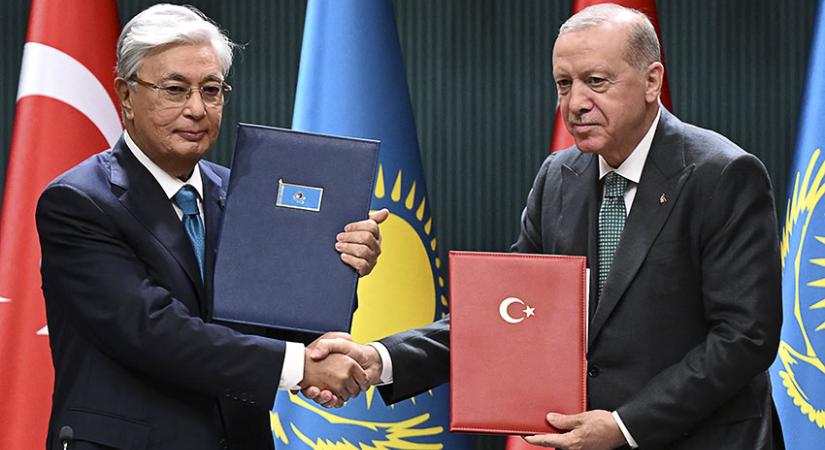 Török erőfeszítések a türk világ egyesítésére