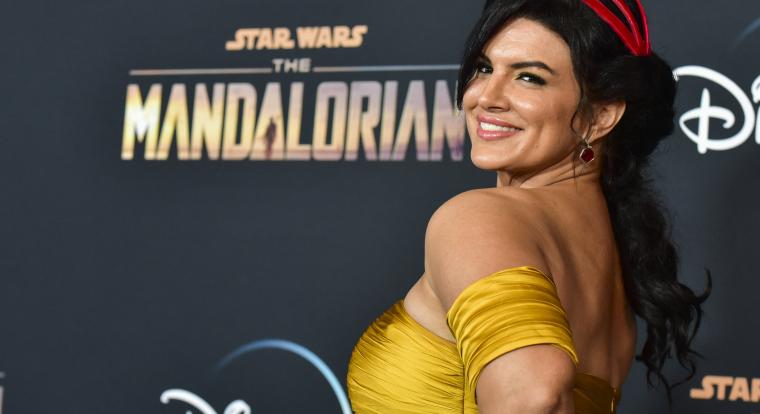 Peren kívül egyezett meg Gina Carano és a Disney