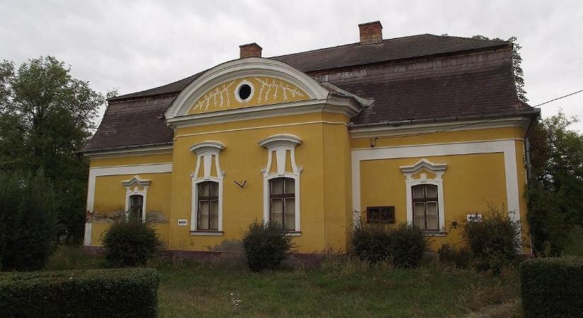 Egri lakás vagy hevesvezekényi kastély? - Ön dönt, ugyanannyiba kerül a kettő
