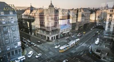 Szombattól jelentős közúti korlátozásokra kell számítani az Astoriánál