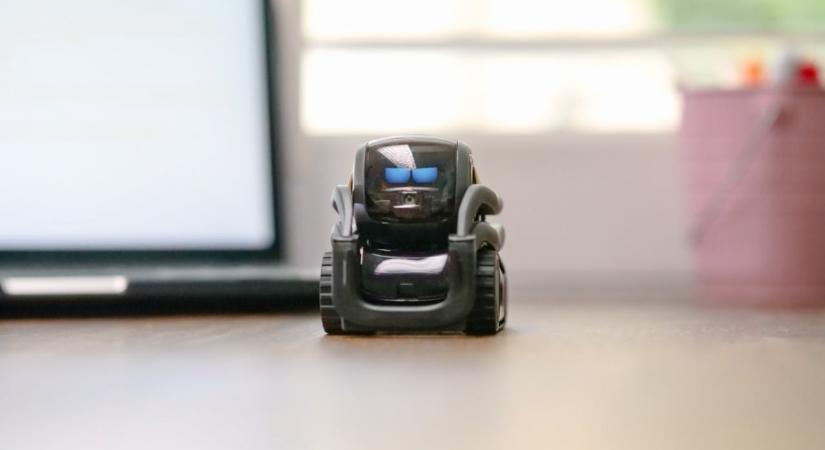 Intelligens irodaházak: Hogyan támogatja a technológia a hibrid munkavégzést?