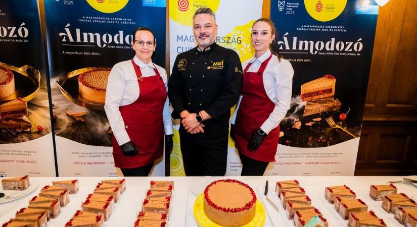 Csokis-meggyes édesség, az „ÁLMODOZÓ” lett az év Cukormentes Tortája