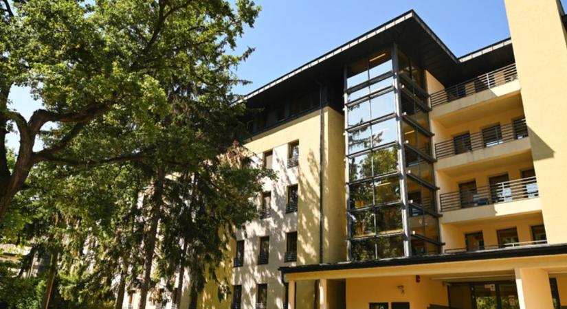 Gólyák, figyelem! Éjfélig lehet jelentkezni a Debreceni Egyetem kollégiumaiba