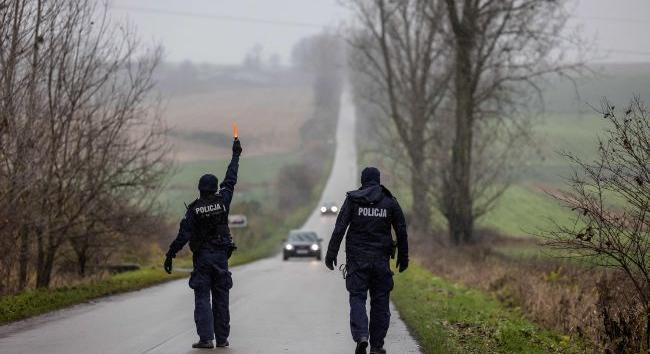 Ukrán jelképekkel gyalázták meg a volhíniai tragédia emlékművét Lengyelországban, a rendőrség provokációt gyanít