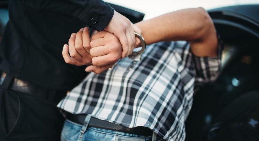 Megpróbált megszökni az emberölési kísérlettel gyanúsított férfi
