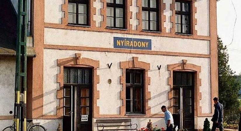 Ezek az állomások újulnak meg Hajdú-Biharban!