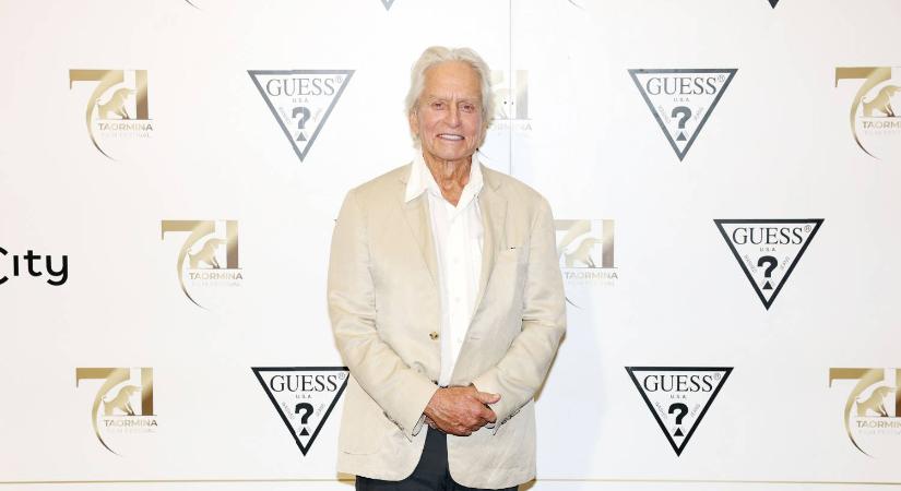 Michael Douglas megdöbbentő vallomása: „Intim együttlét miatt lettem rákos”