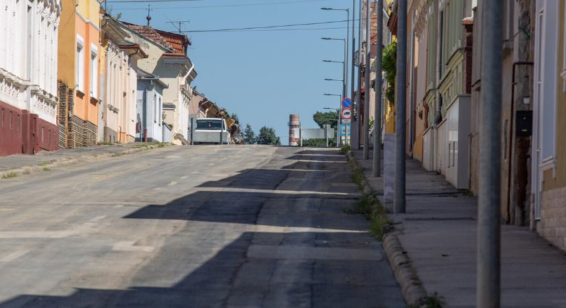 Vége a lezárásnak – az előkészítésnek vége, a teljes rekonstrukció még vár a Sugár útra