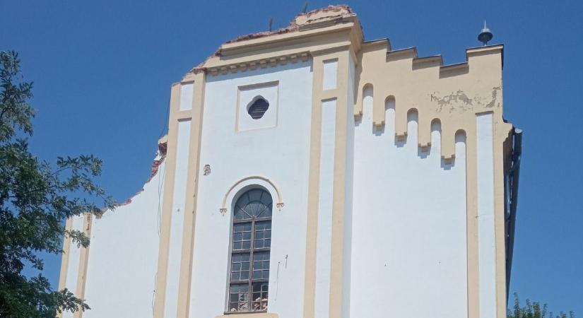 Régóta életveszélyes, most felújítják a templomot