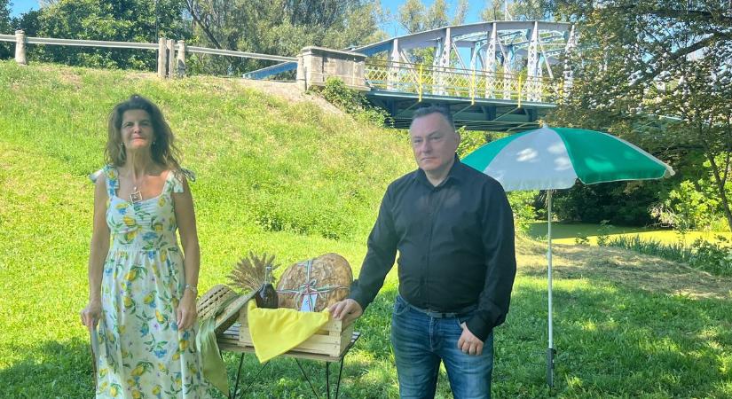 Pinnyédi Hídpiknik ötödször - Kenyérszentelés és fáklyás felvonulás