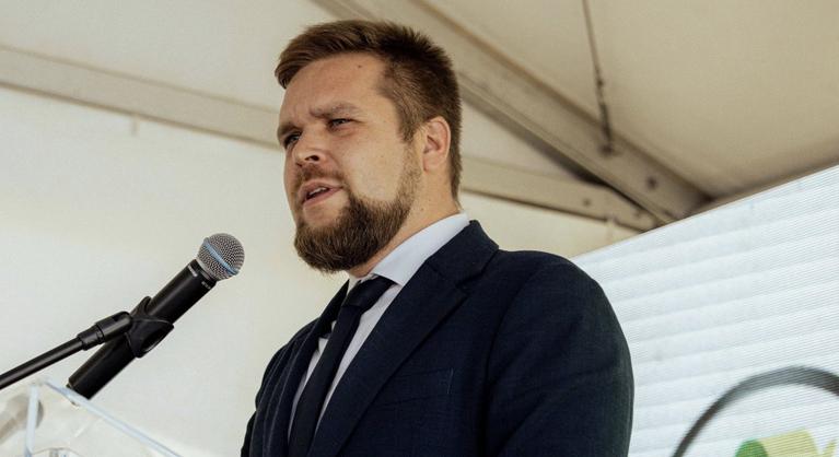 Milliárdos vita tört ki a győri polgármester és a városüzemeltető cég között
