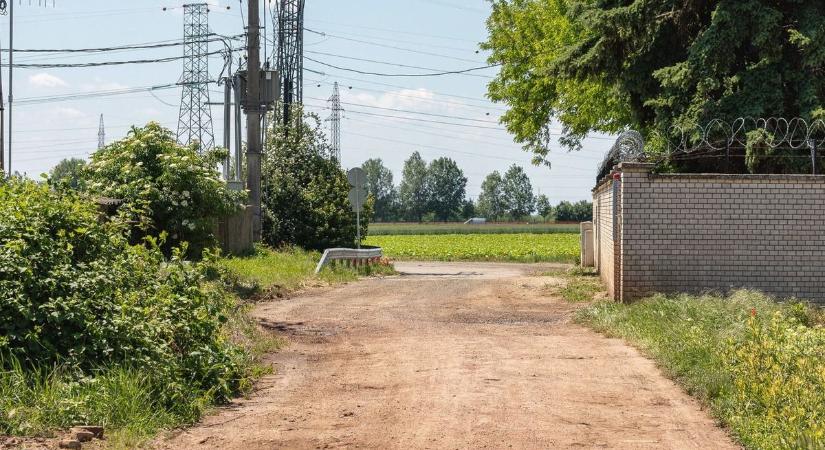 Aggasztó dolog történt Debrecenben, már a rendőrség is az idős férfi nyomába eredt – fotóval!