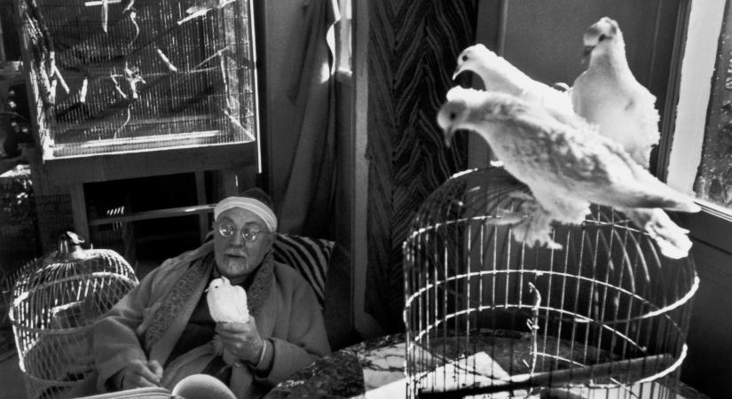 A szürrealizmustól az utcai fotózásig: a sokoldalú Henri Cartier-Bressont mutatják be Bécsben
