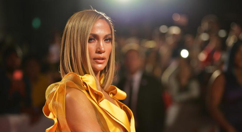 Jennifer Lopez visszavágott egy kommentelőnek, aki szerint látszik az arcán, hogy botoxoltat