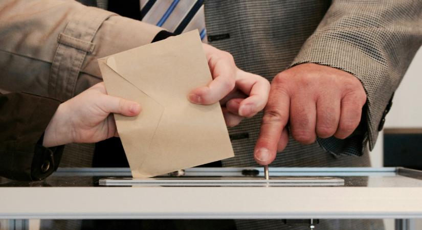 Újabb két körzet eredményét ismertették, mind a két fél örülhet