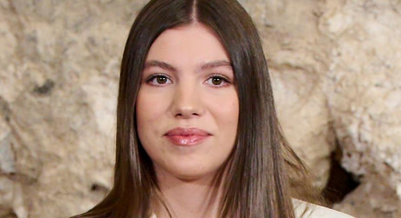 Fast fashion ruhában jelent meg Letícia királyné lánya: mindenki a 18 éves Zsófia szettjére vágyik