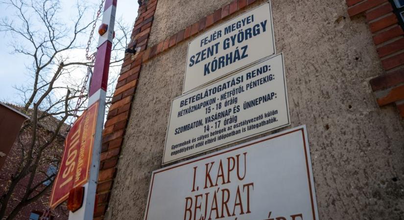 Az újszülötteket is palackból kell fürdetni a székesfehérvári szülészeten