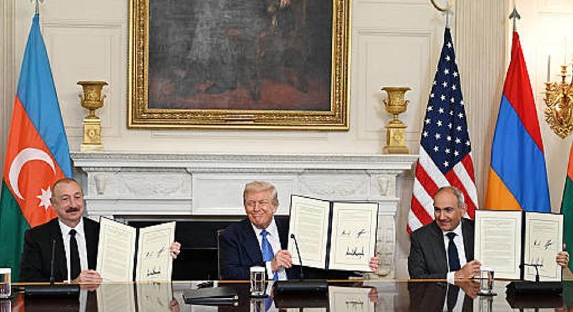 Trump pontot tett az örmény-azeri konfliktus végére, felszállt a fehér füst