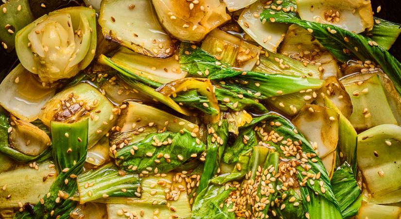 Serpenyős pak choi