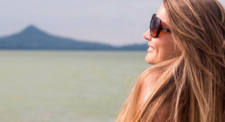 A hajhullás ellenszerét megtalálhatod a Balaton-parton