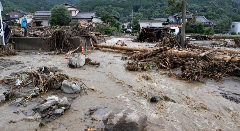 Soha nem látott esőzés sújtja Kagosimát, a legmagasabb szintű riasztás van érvényben Japán délnyugati részén