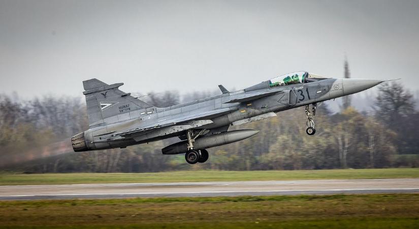 Akcióba lendültek a magyar Gripenek a balti légtérben, éles helyzetben bizonyítottak