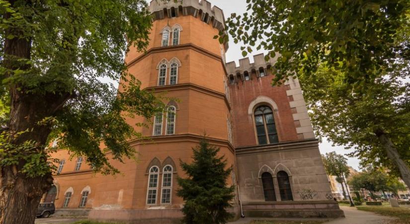 Eredeti állapotában állítják helyre az egyik leghíresebb Hunyadi-kastélyt