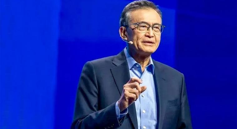 Az Intel vezetője válaszolt Trumpnak, nem mond le