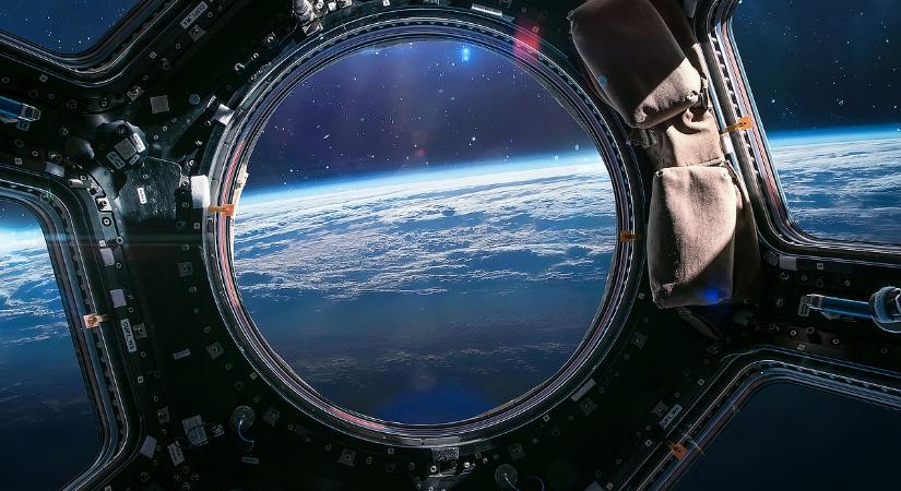 Öt hónap után fog talajt négy űrhajós, érkeznek az ISS dolgozói