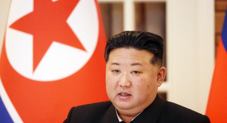 Megszületett Észak-Korea saját Big Mac-je, a Kim-Burger