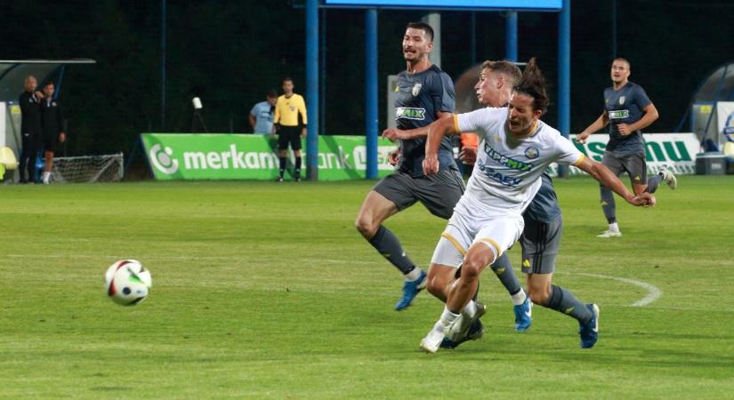 Vármegyei rangadó vasárnap a Sóstói Stadionban