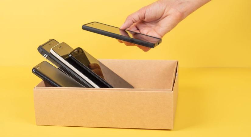 Milliókat is érhet a régi telefonod - a gyűjtők megvesznek ezekért a retró mobilokért, nézz utána, van-e otthon!