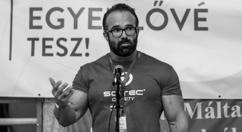 Virággal búcsúzhatunk Kathi Bélától, emlékhelyet alakítottak ki a győri edzőteremben