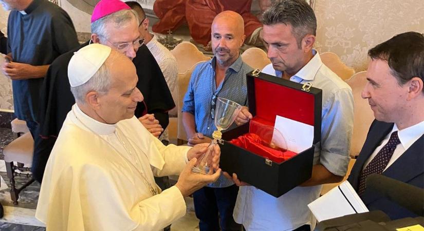 Leó pápa fogadta a három velencei fogvatartottat, akik Terniből gyalog érkeztek Rómába