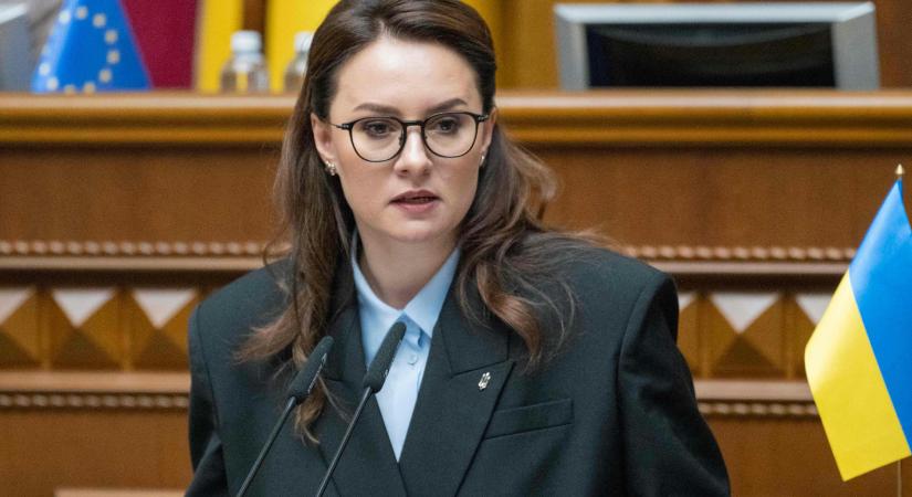 „Átrendezték a régi bútorokat” – újabb korlátozott hatalmú kormányfőt kapott Ukrajna