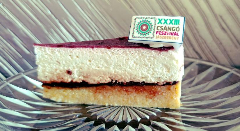 A hagyomány íze egy szeletben – megkóstoltuk a Csángó Fesztivál tortáját, rabul ejtőnek találtuk