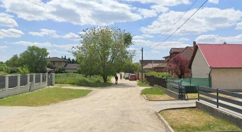 Hatalmas balhé tört ki a szolnoki Csóka utcában, a rendőrök is a helyszínre érkeztek