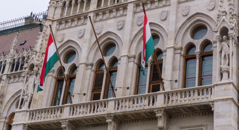 Mi folyik itt? Brutálisan megugrott Magyarország külföldi adóssága: elképesztő pénzek mozogtak
