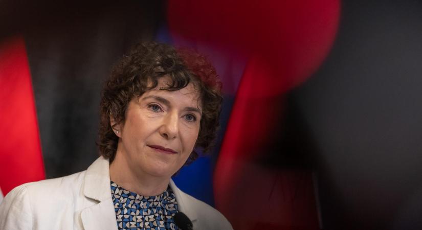 Demokratikus Koalíció: Dobrev Klára elérte, hogy a a gyászoló családoknak ne kelljen visszafizetni a babaváró hitelt