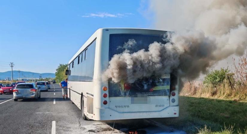 Veszprémi autóbusztűz: újabb részletek és további fotók