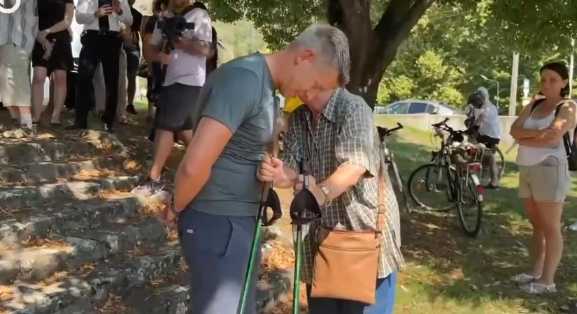 Franciska néni ki akarta fütyülni Magyar Pétert Visegrádon, de végül mosolyogva távozott