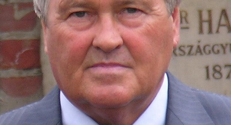 Intenzív osztályon ápolják a Ferencváros legendáját