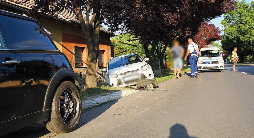 Kitört kerekek, garázsvásár ritkaságok és Pogány Induló botránya
