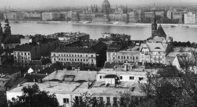 Az embermentő svájci diplomata, aki szenvedélyesen fotózta Budapestet – Carl Lutz képei a Fortepanon