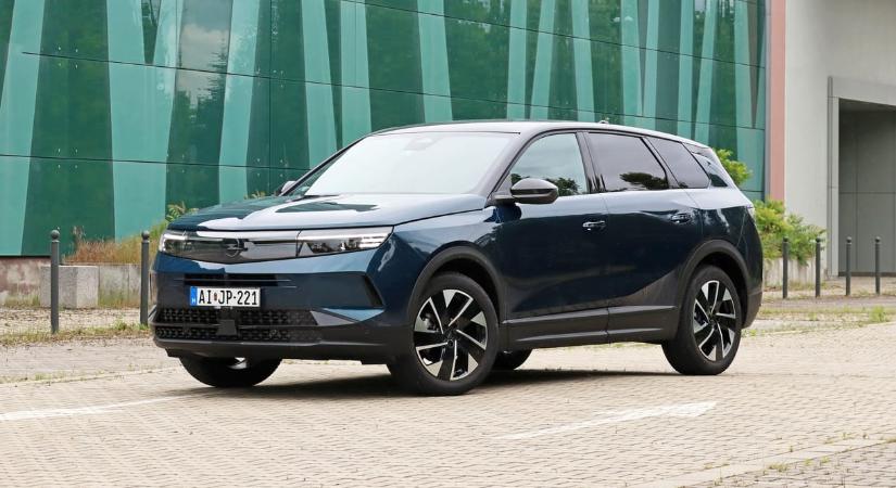 Hol tart most az Opel? Teszten a hatalmas Grandland és az agilis Mokka