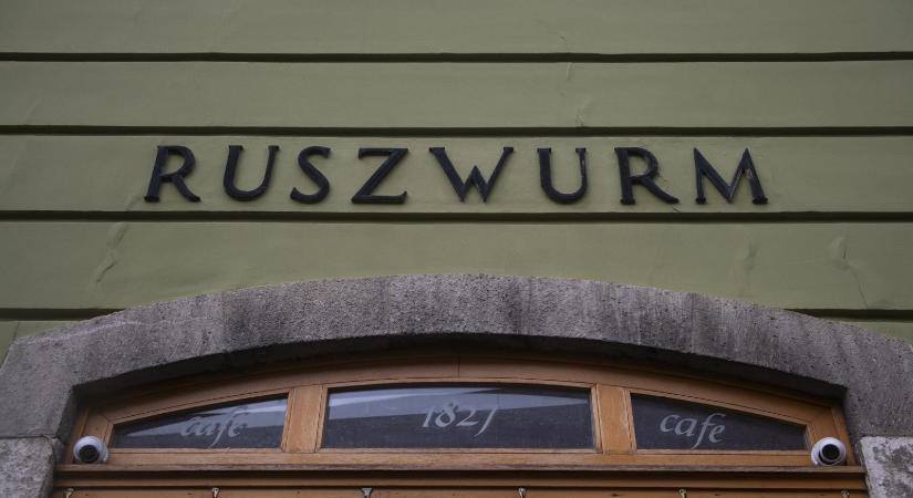 Felszámolhatják a Ruszwurm Cukrászdát működtető céget, jöhet a nyílt pályázat
