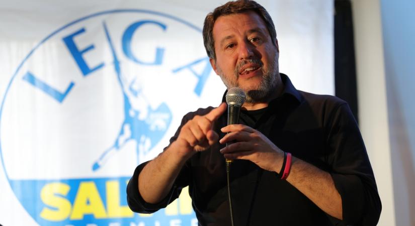 Matteo Salvinit támadják a baloldali szervezetek és a palesztinpárti tüntetők  videó