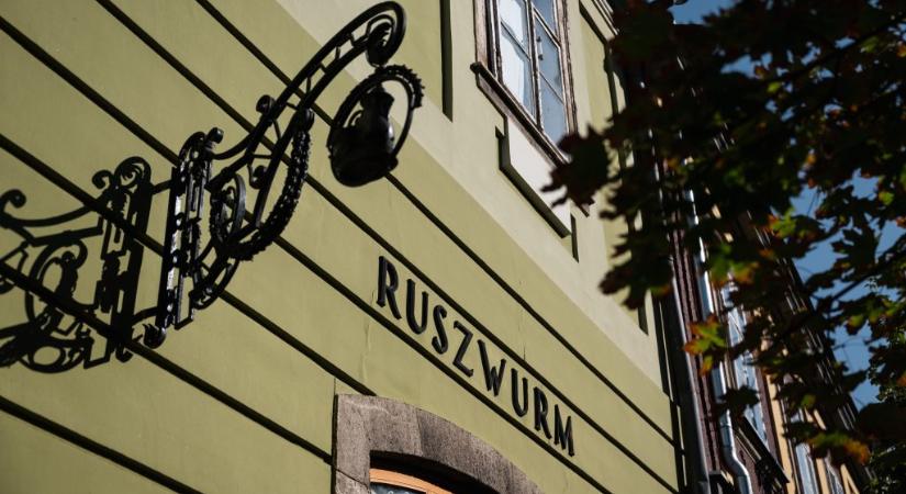 Pályázaton dőlhet el a Ruszwurm Cukrászda sorsa